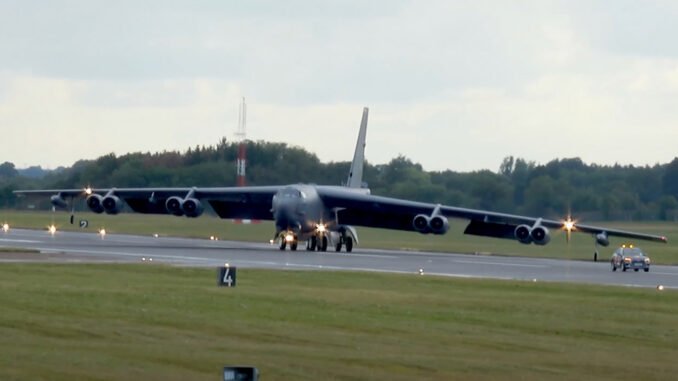 B-52 lights
